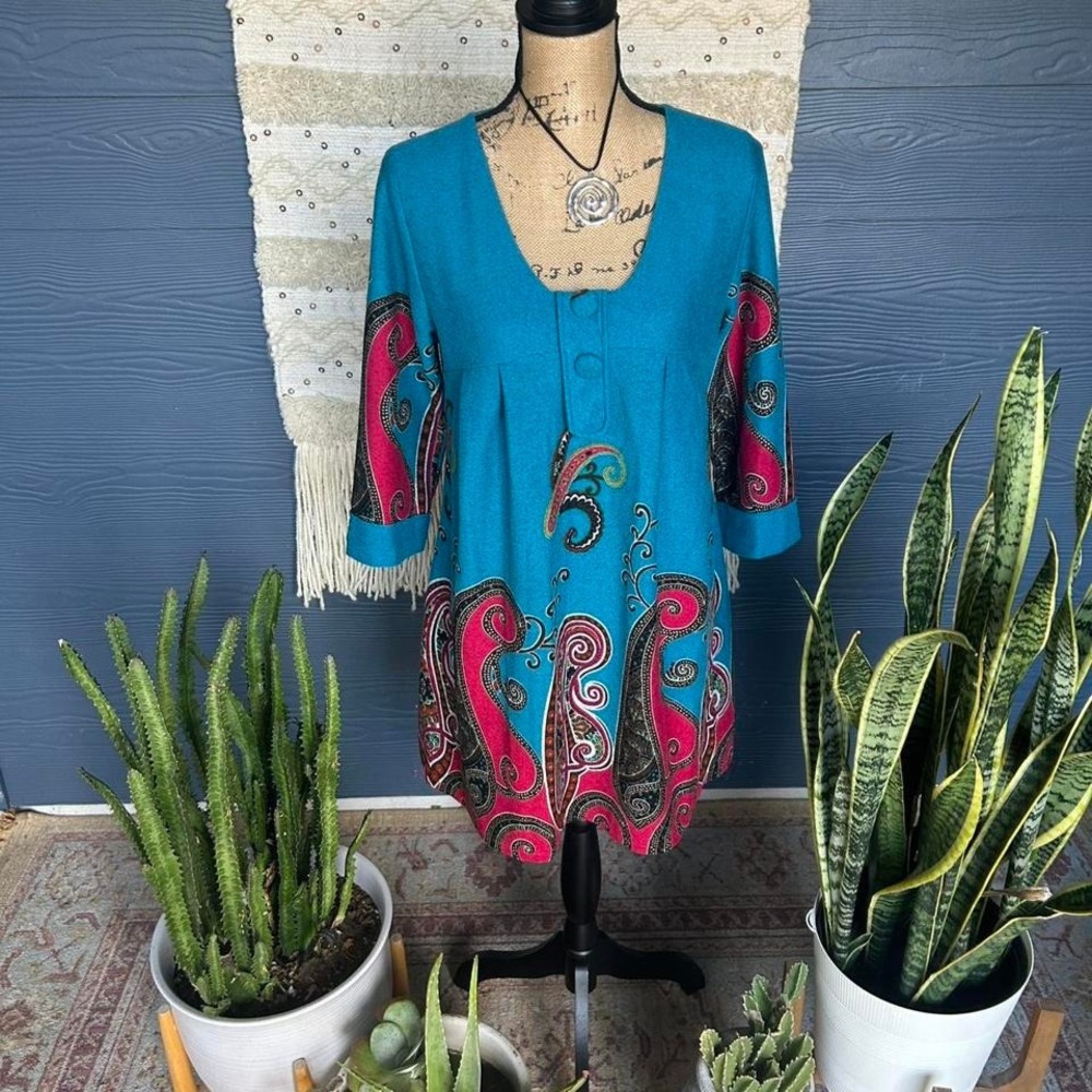 Vintage Y2K Artsy Groovy Swirl Blue and pink paisley dress retro boho touch